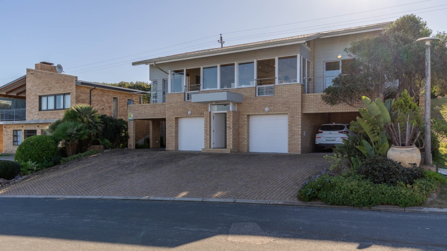 3 Bedroom Property for Sale in Pienaarstrand Western Cape